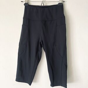 Baleaf XS Black High-Waist Capri Leggings With Pockets